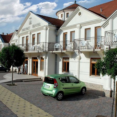 Ametiszt Hotel Harkány Exterior foto