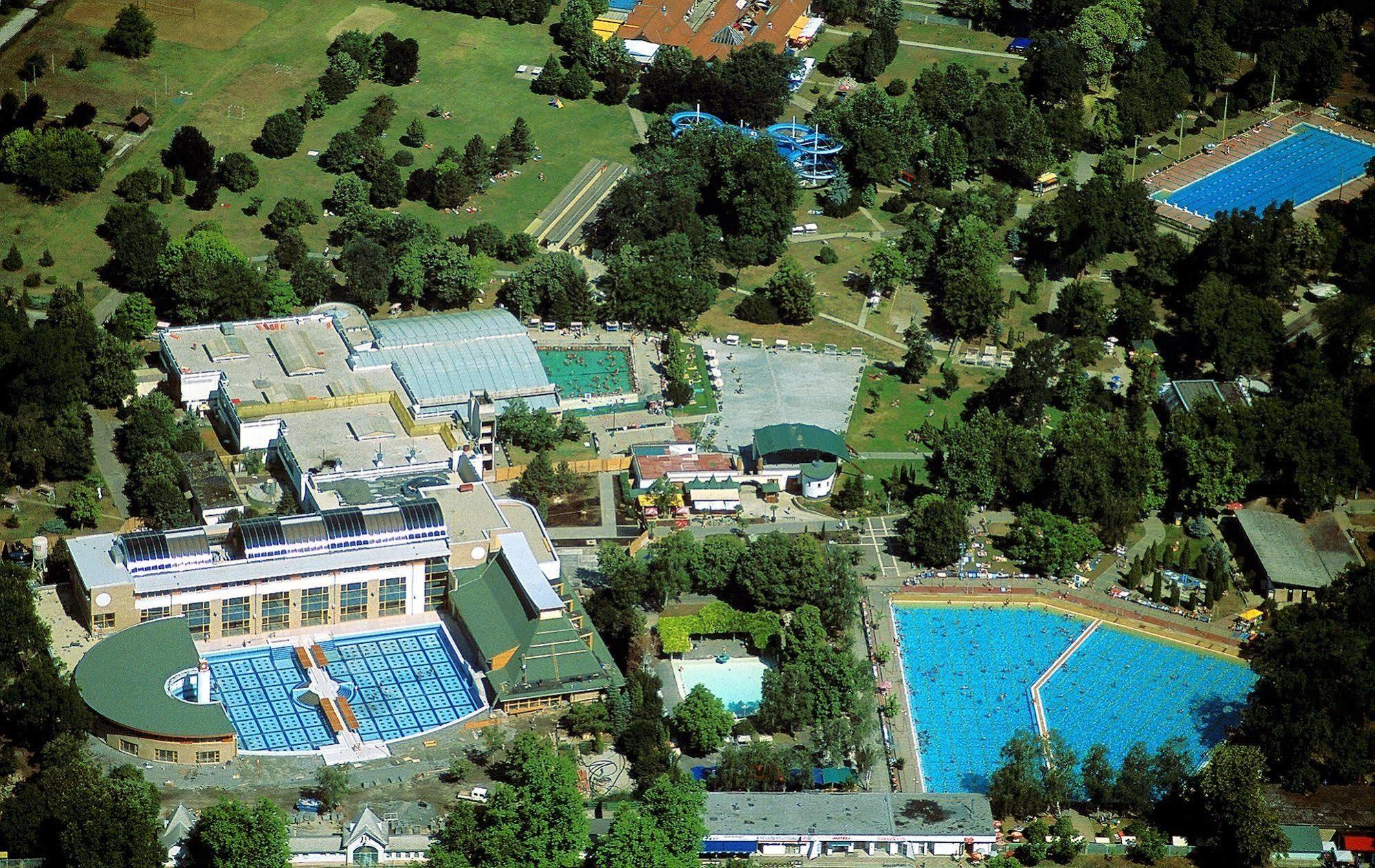 Ametiszt Hotel Harkány Facilidades foto